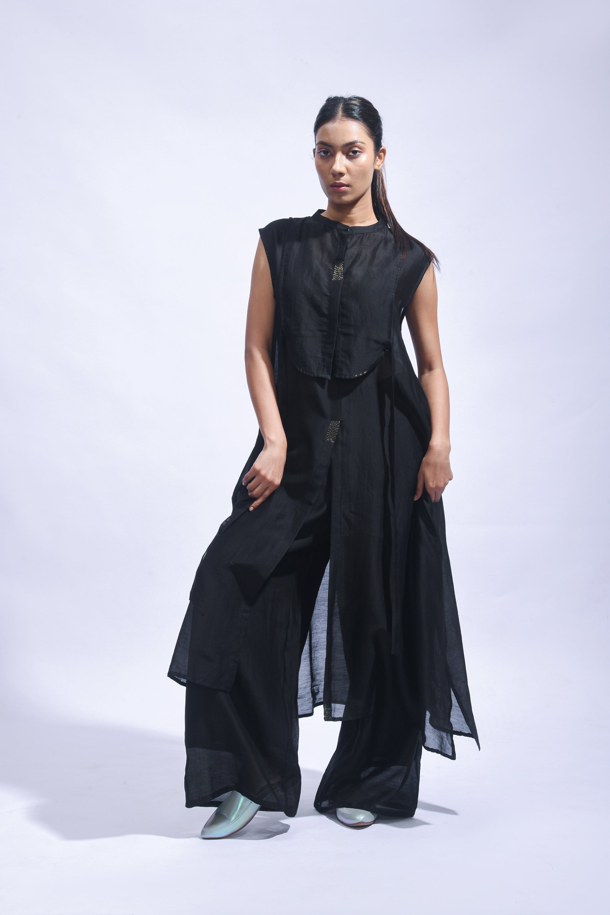 Noir Yoke Chanderi Set