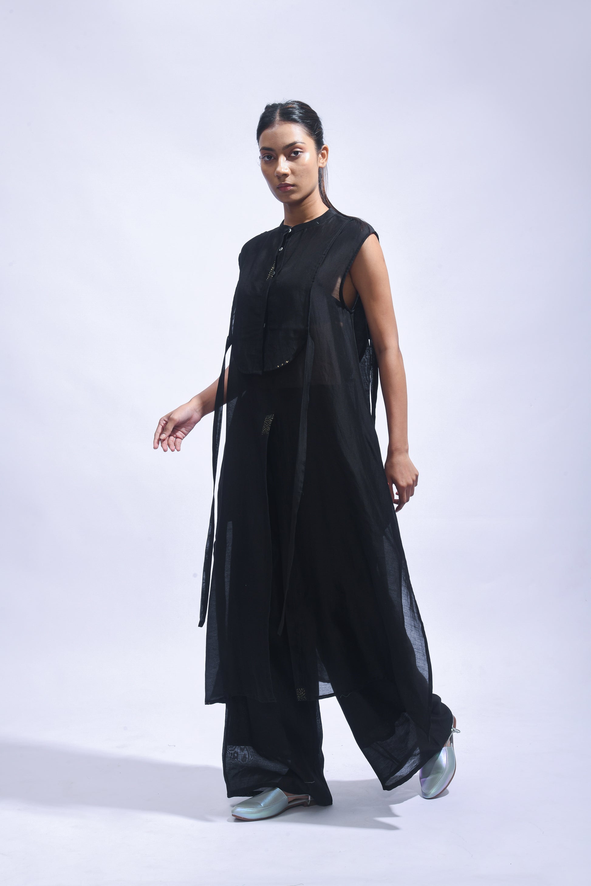 Noir Yoke Chanderi Set