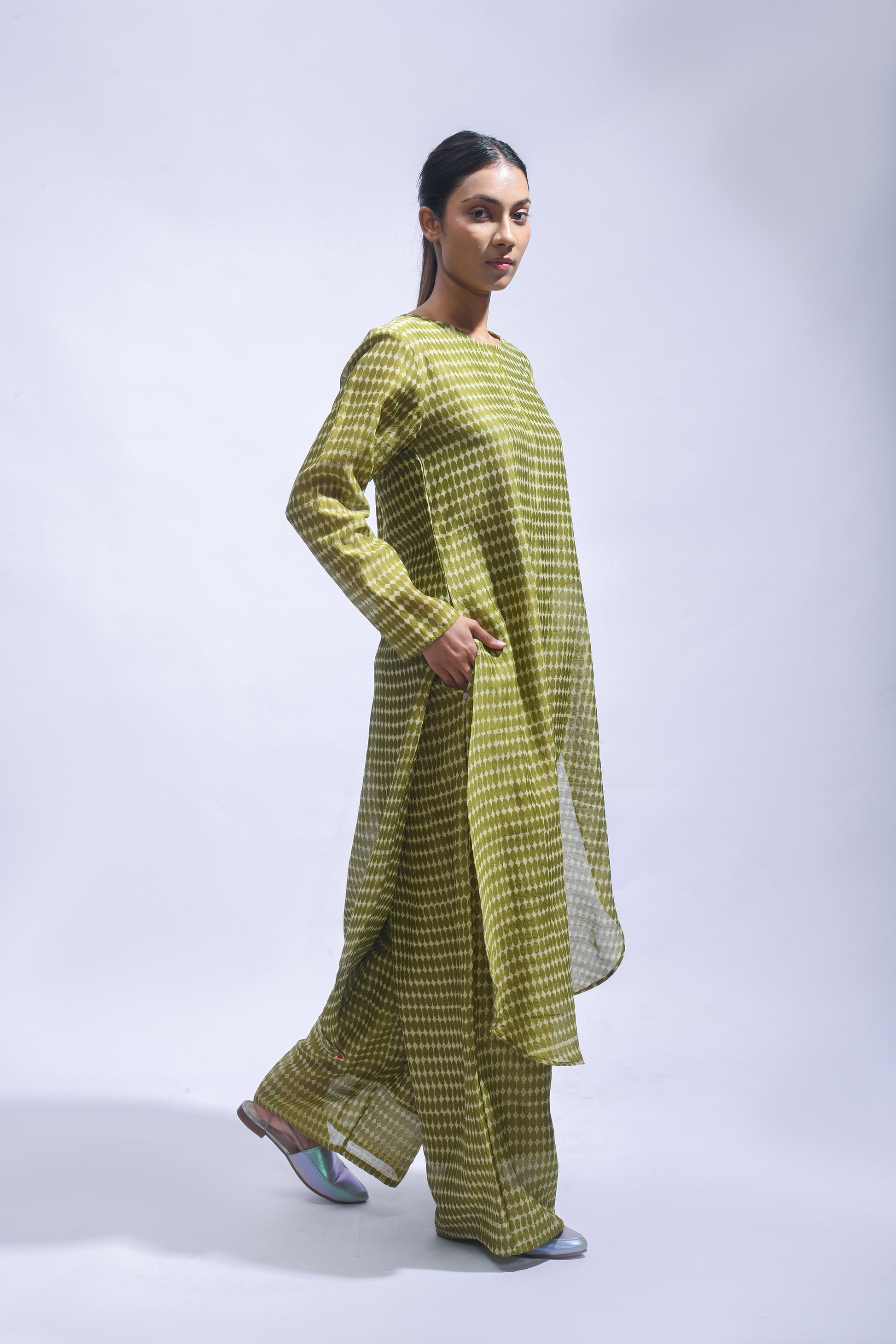 Silk Block Printed Kurta & Pants Set