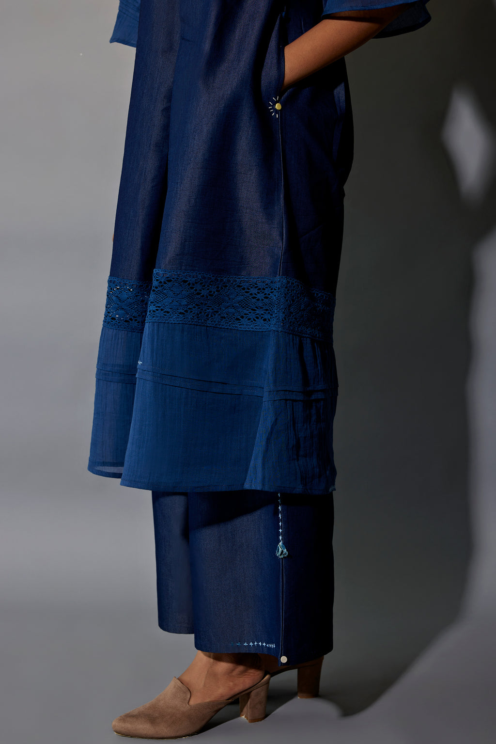 DRESS TROUSER