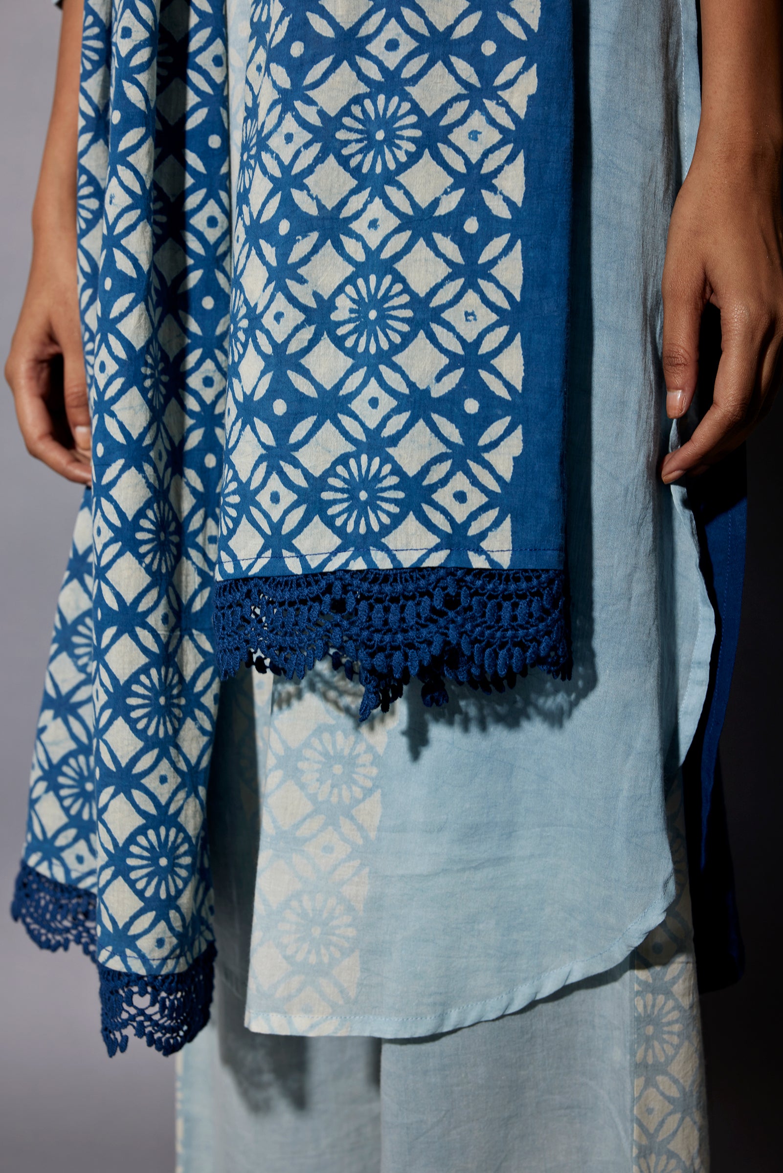 DRESS TROUSER STOLE