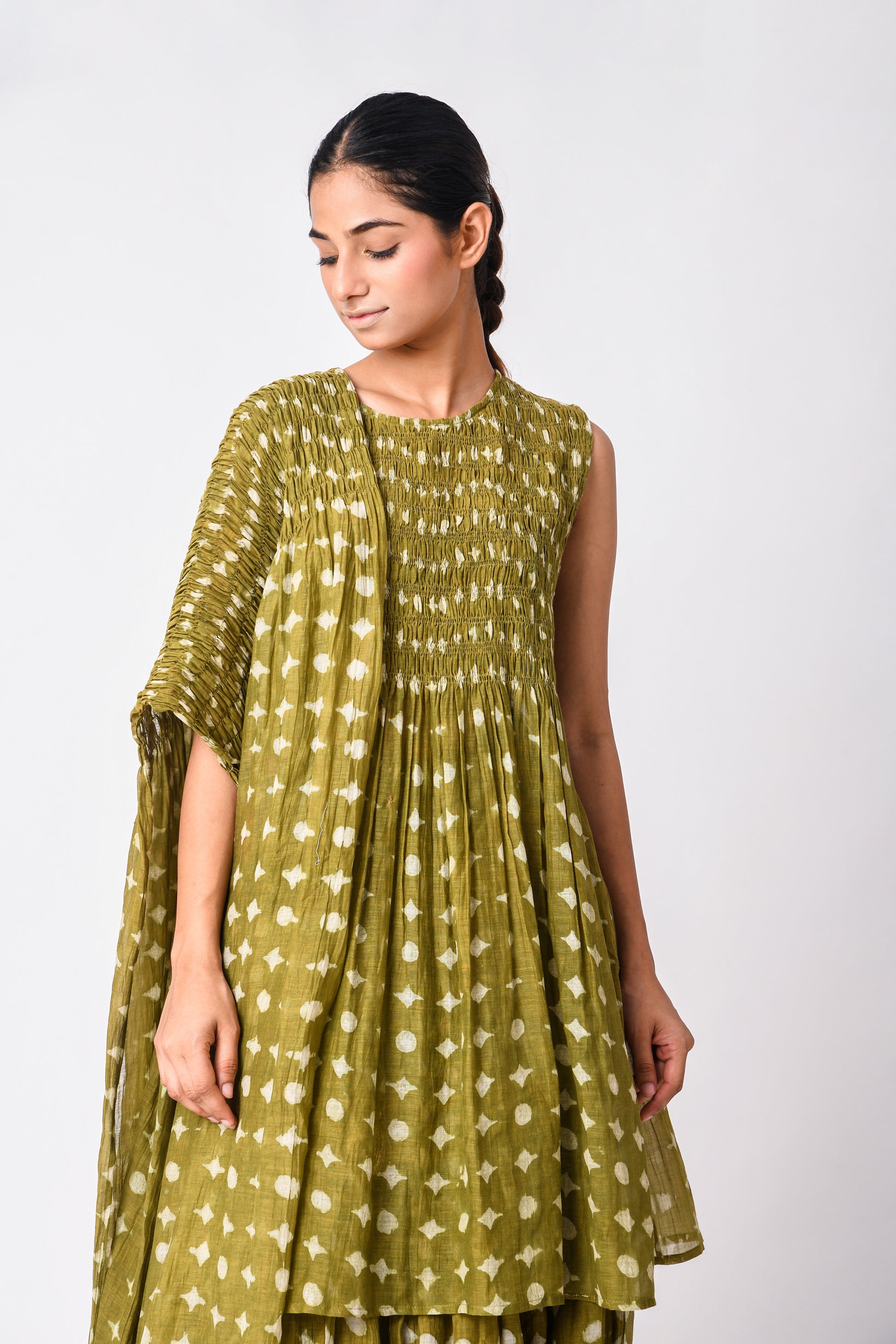 SMOCKY   HEENA SET