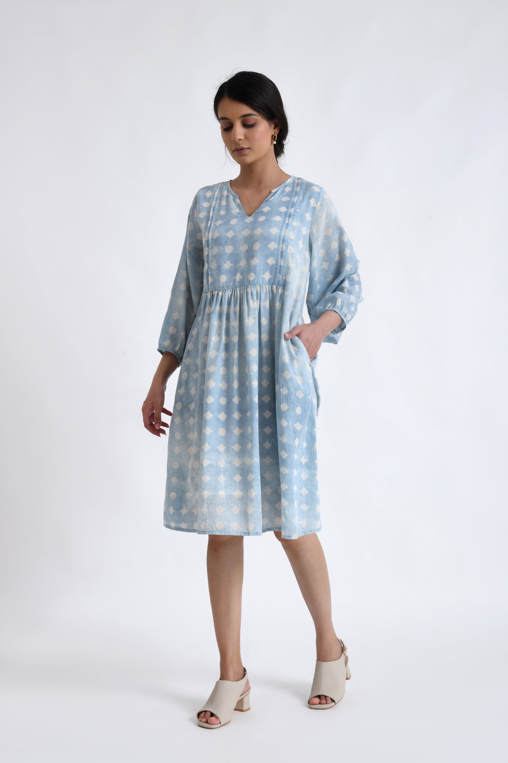 AOI SKATTER DRESS