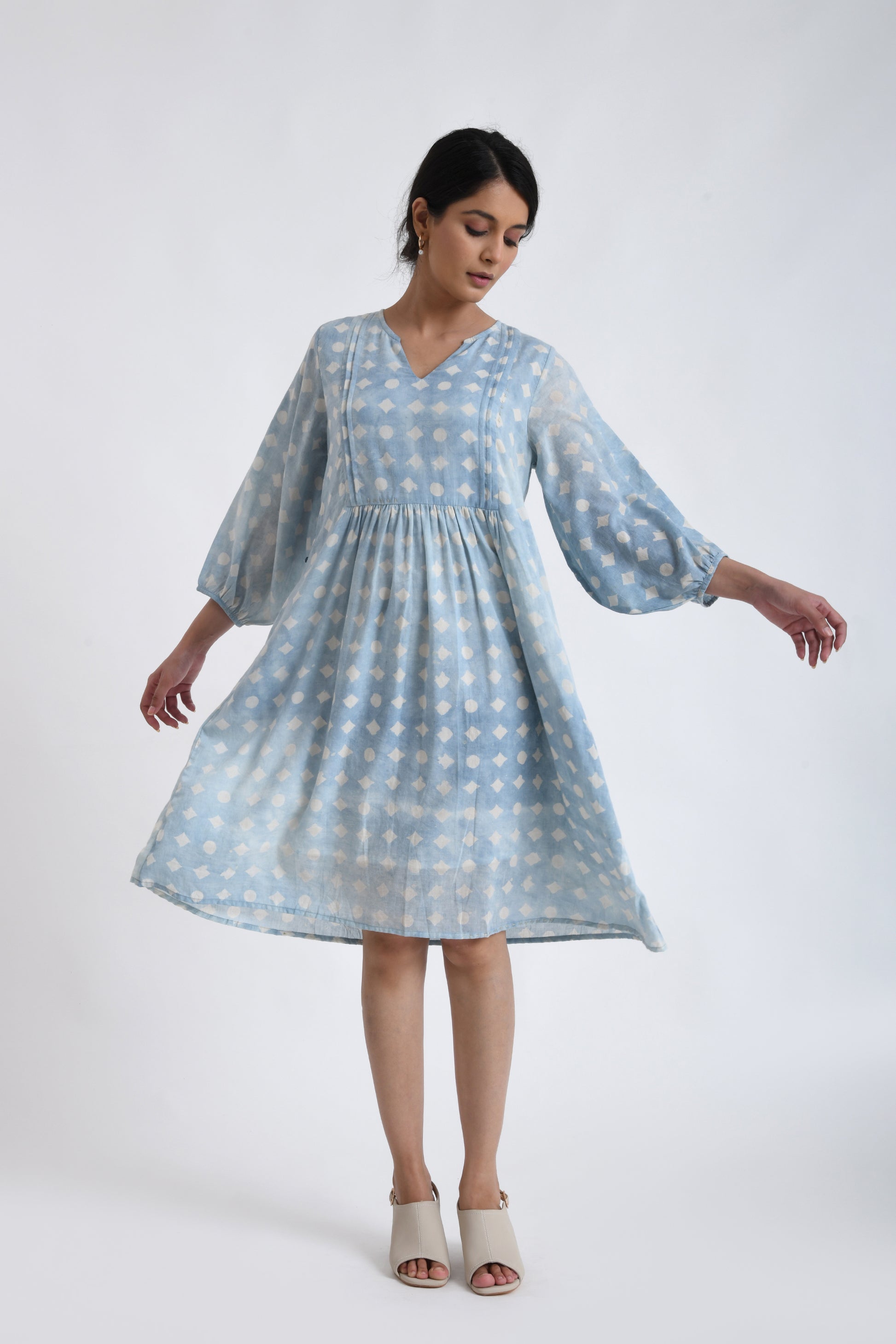 AOI SKATTER DRESS