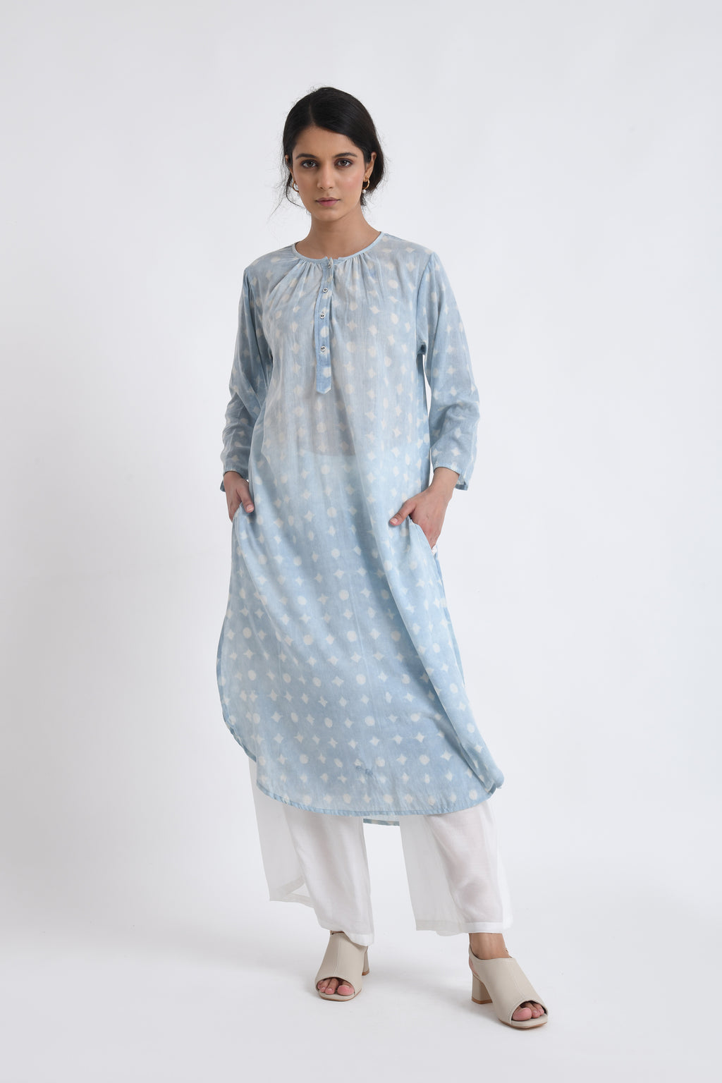AOI KURTA SET