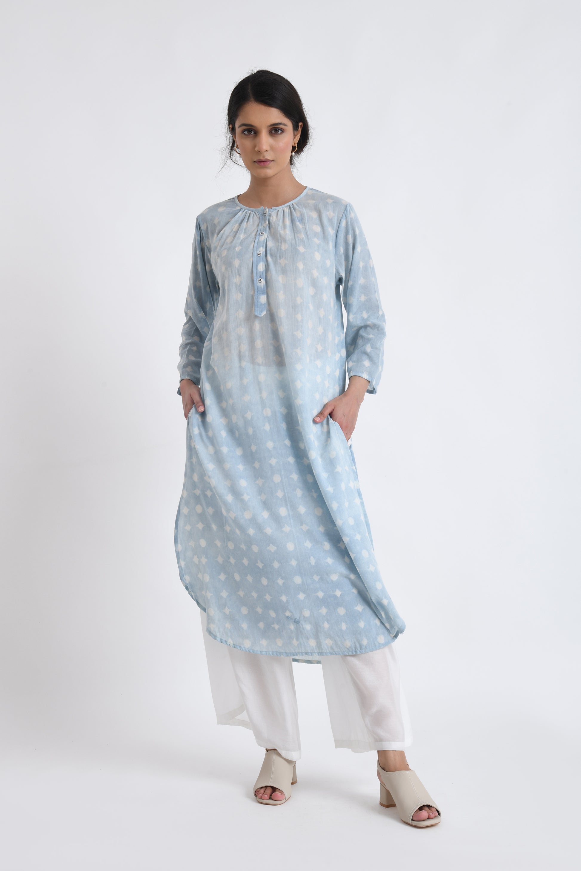 AOI KURTA SET