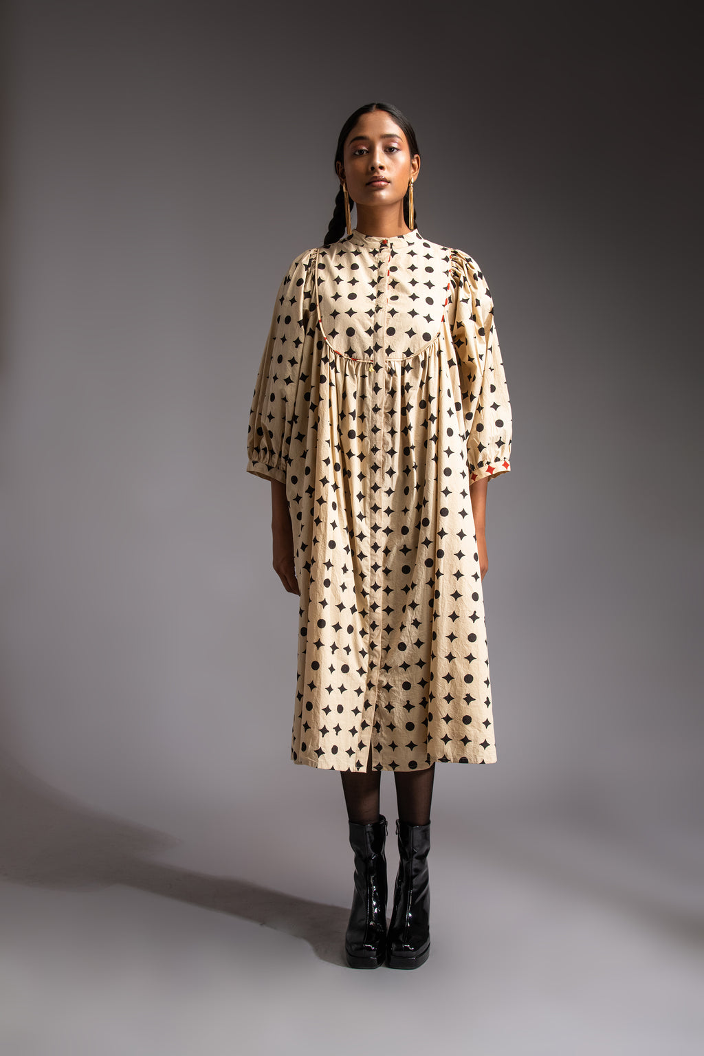Voyage midi dress black