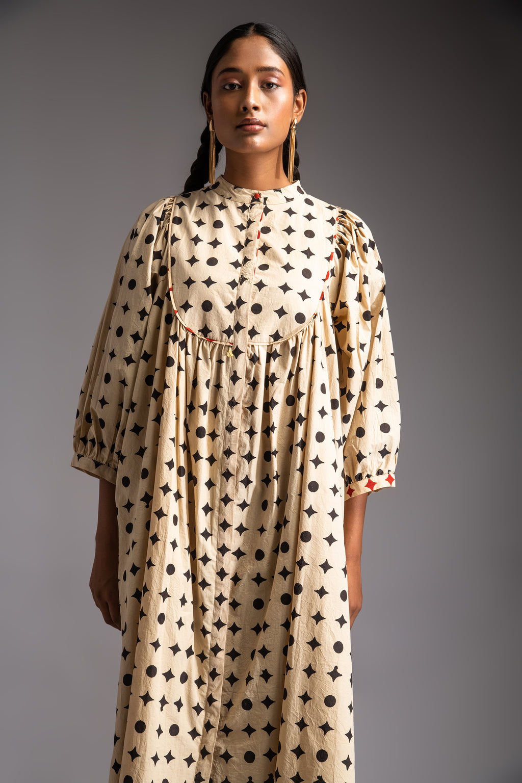 Voyage midi dress black